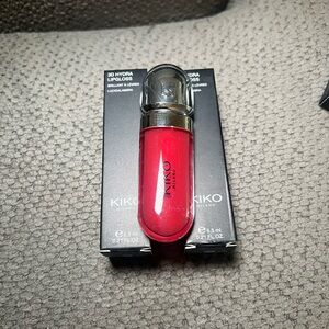 3 Kiko Milano 3D Hydra Lipgloss - Bold Red